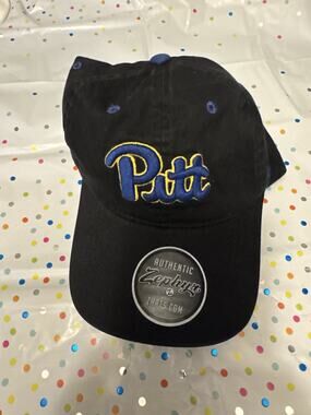 PITT Panthers NCAA black strap fit zephyr cap hat NWT